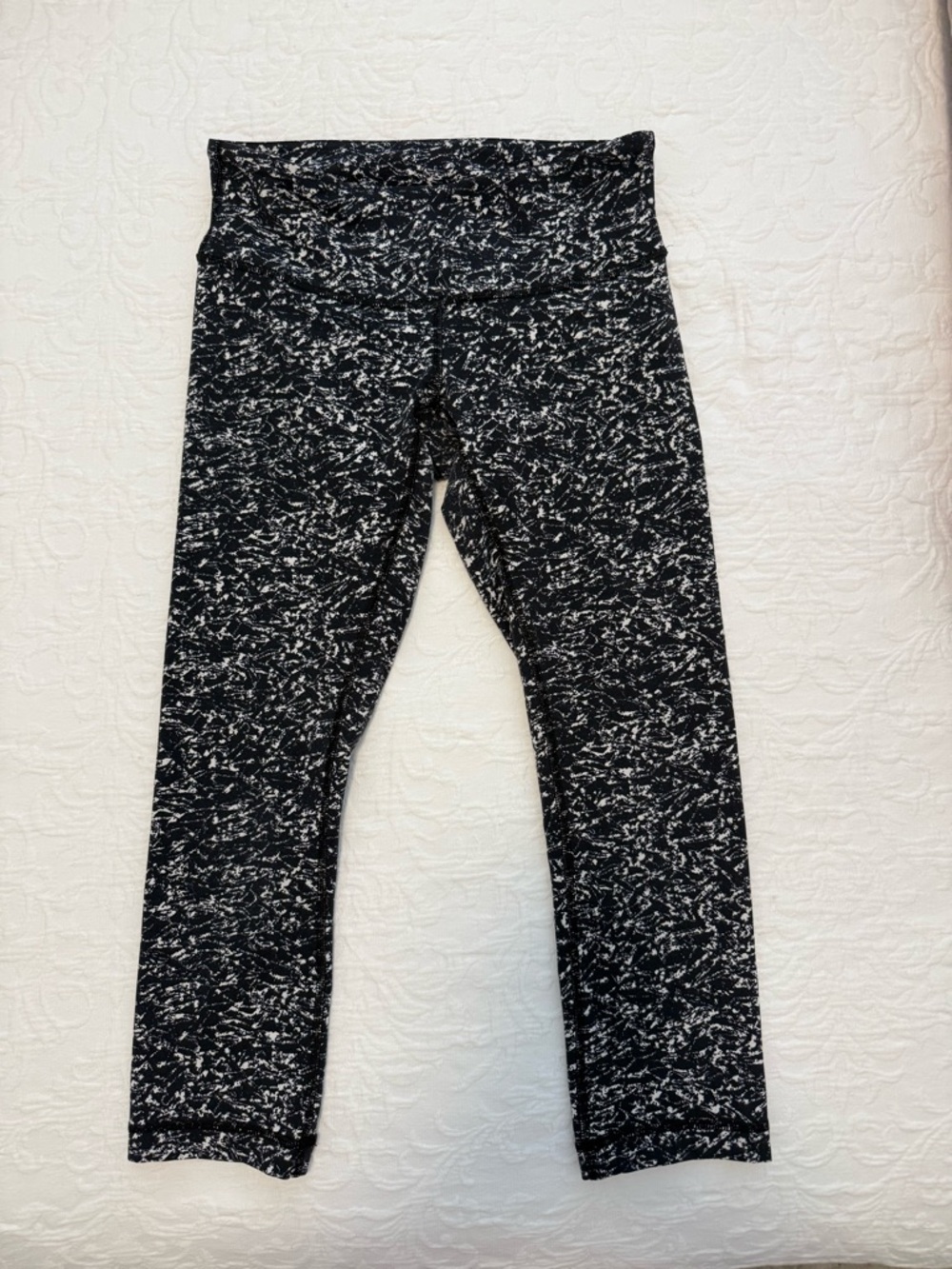 Lululemon Wunder Under Crop III